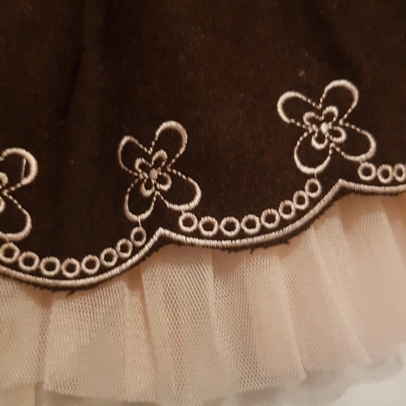 Girls size 5 brown wool like girls skirt no brand label - Picture 3 of 4